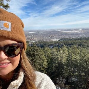 Meet your Posher, Beth